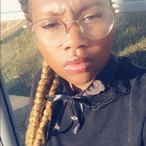 Meet your Posher, Katlynn